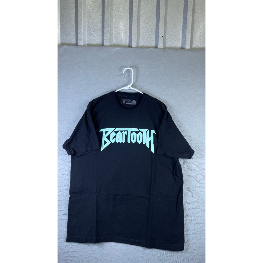 Beartooth Band T Shirt Mens XL Black Excellent Snake Graphic Red Bull Records